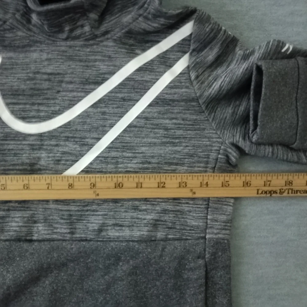 Nike Girls Therma Dri-FIT Training Hoodie Gray Space Dye Pullover Size M NEW